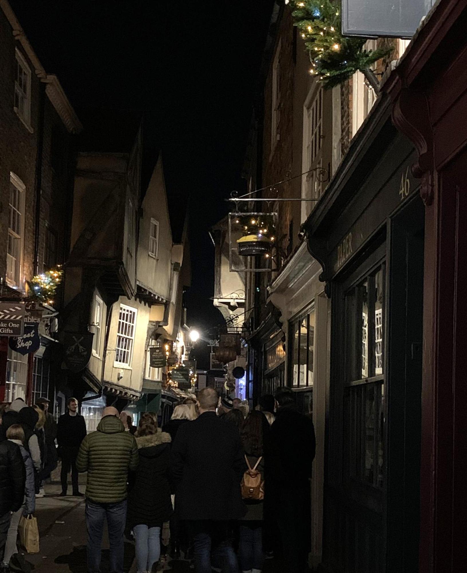 Betty'S Minster View - 6 Twins Or 3 Superkings -Central With Free Parking York Exteriér fotografie